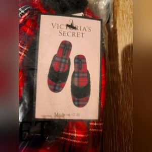 Victoria's secret women's plaid Christmas slippers